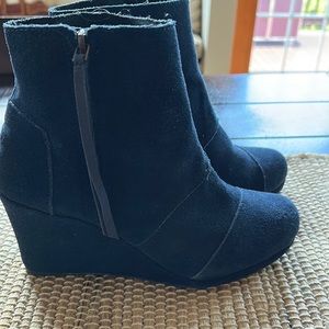 TOMS Wedge Boot